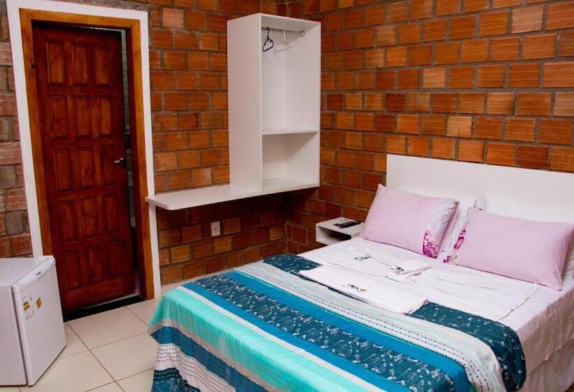 Retkeilymaja Pousada Ilha Mar