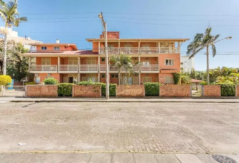 ユースホステル Pousada Residencial Alamandas