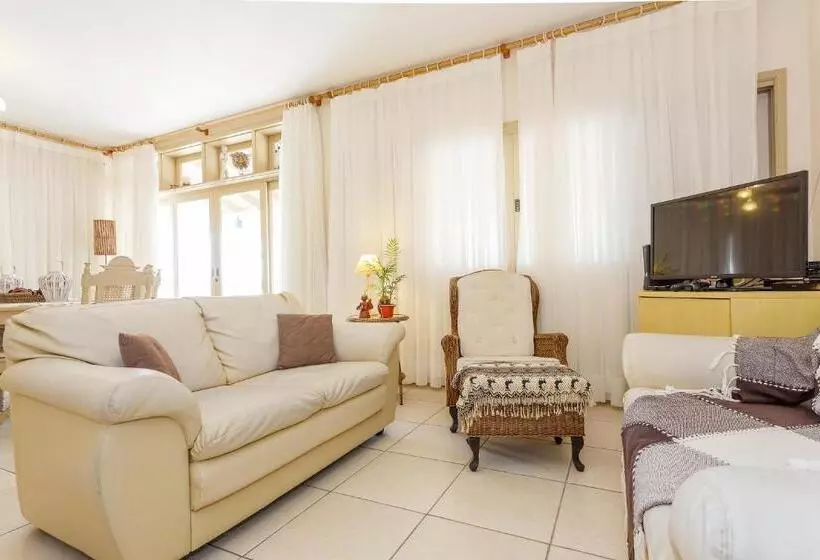 ユースホステル Pousada Residencial Alamandas
