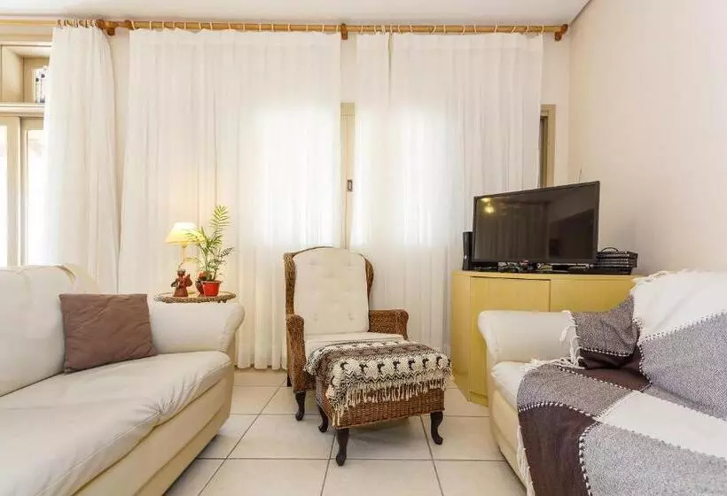 ユースホステル Pousada Residencial Alamandas