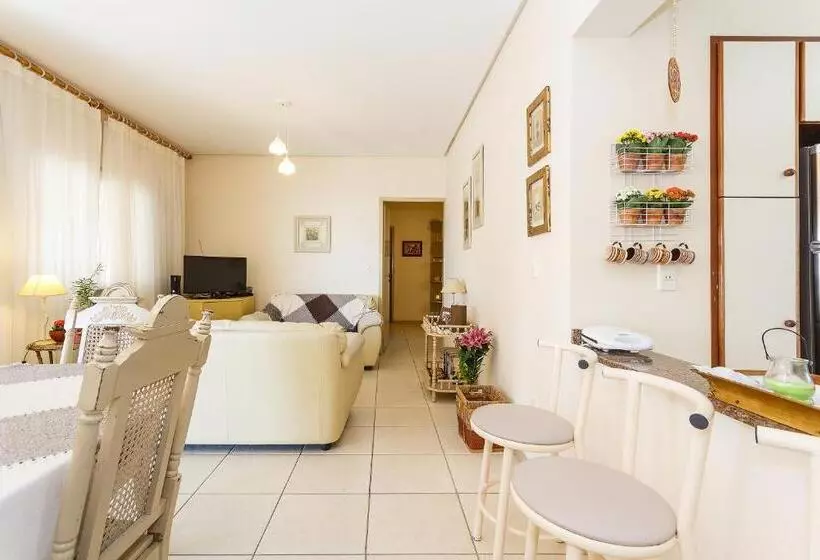 ユースホステル Pousada Residencial Alamandas