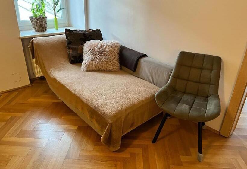 הוסטל Taferne In Köstendorf Ferienwohnung Monteurzimmer