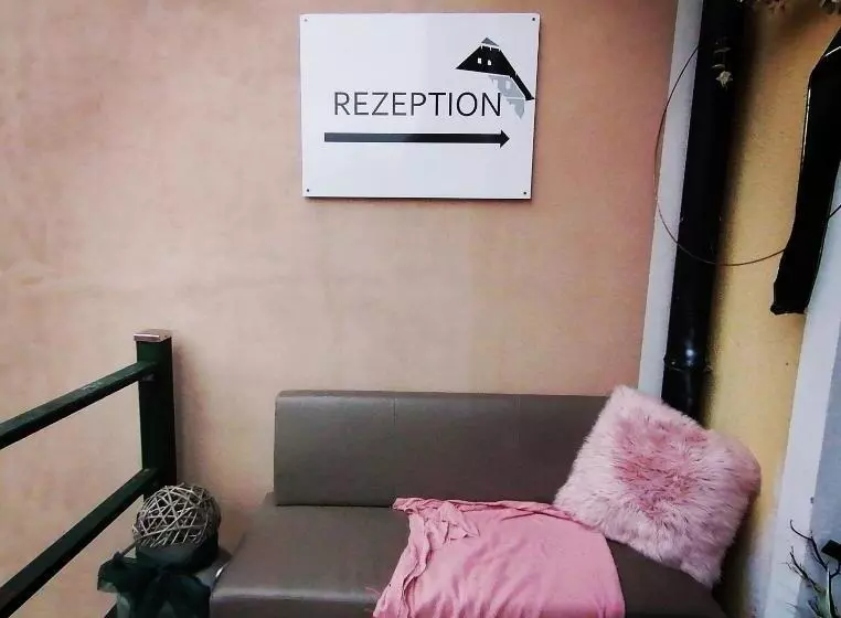 ユースホステル Taferne In Köstendorf   Ferienwohnung Monteurzimmer