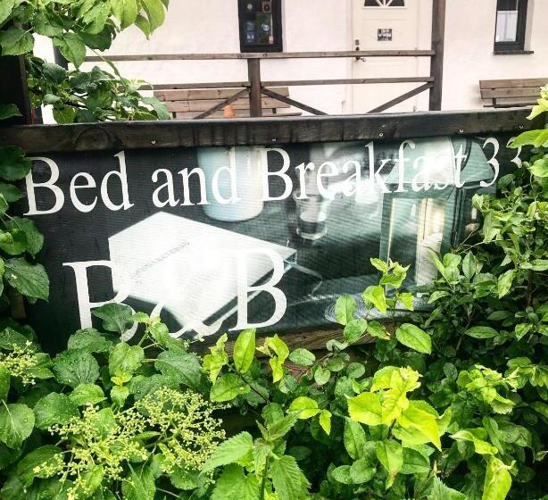 Bed And Breakfast 33