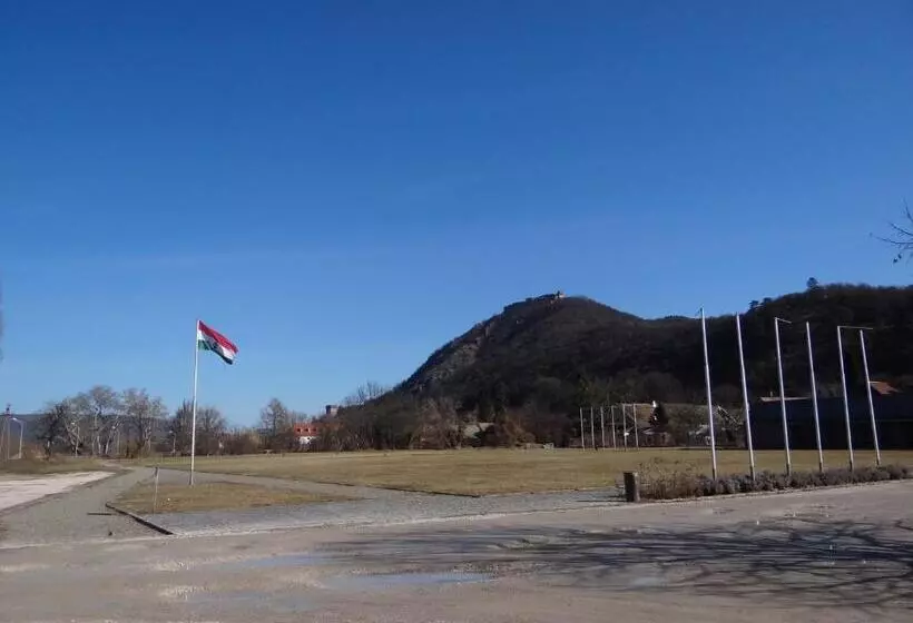 Aamiaismajoitus (B&B) Holló Panzió