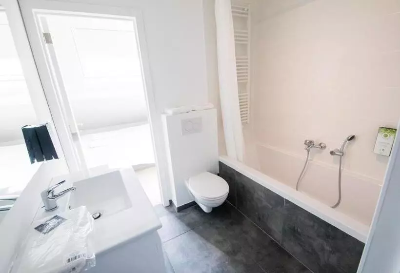 ベッドアンドブレックファースト Smart Appart   Midi