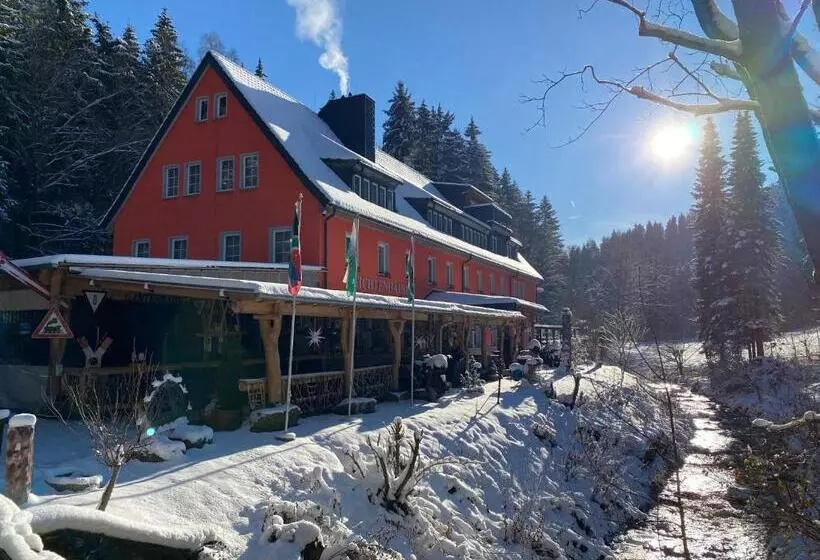 Erlebnishotel & Restaurant Fichtenhäusel Am Pöhlagrund