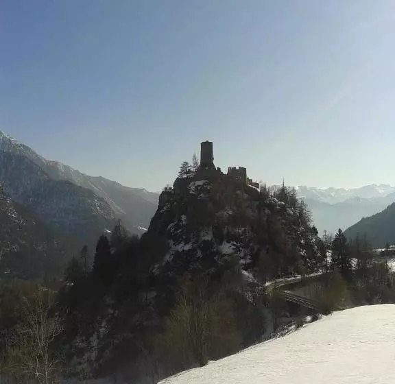 Hotelli Albergo Croce Bianca