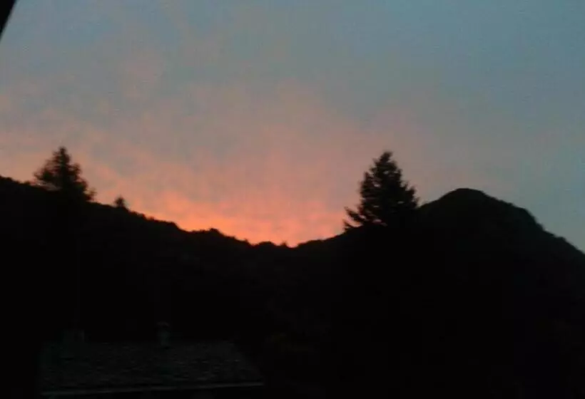 Hotelli Albergo Croce Bianca