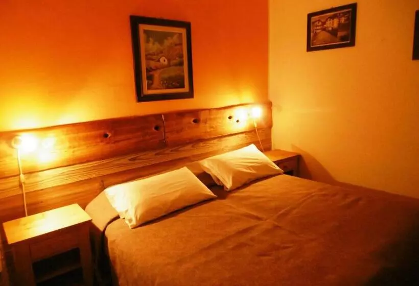 Hotelli Albergo Croce Bianca