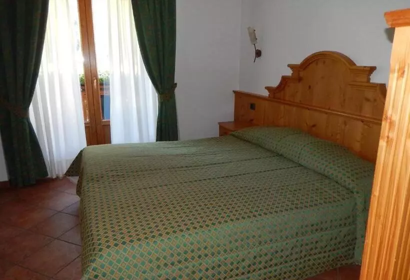 Hotelli Albergo Du Soleil