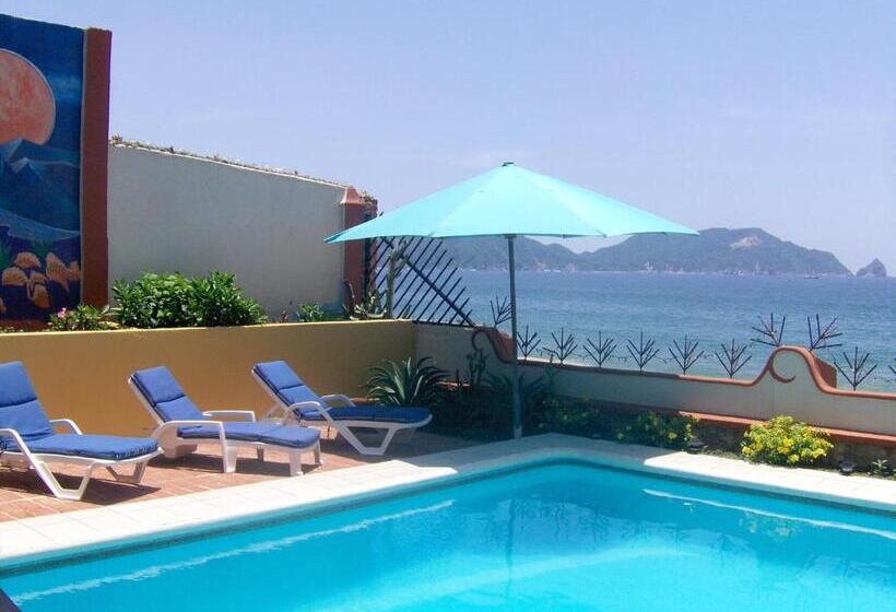 Отель La Paloma Oceanfront Retreat