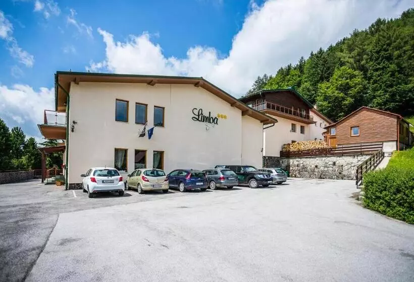 Hotelli Penzión Limba Donovaly