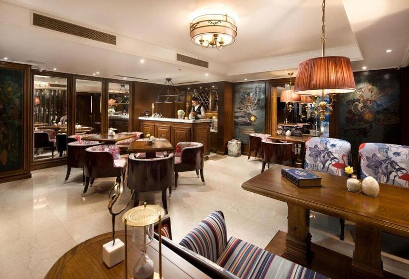 هتل Peridot Gallery Classic