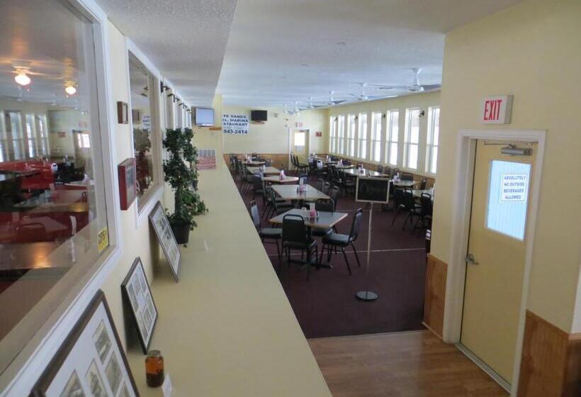 Motel White Sands Inn, Marina, Bar & Grill