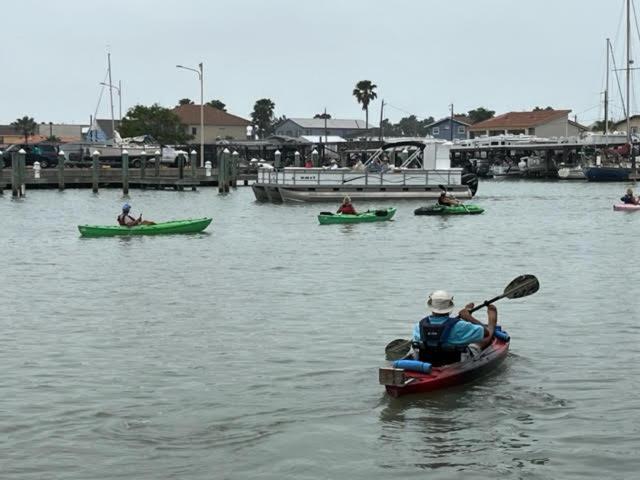 Motel White Sands Inn, Marina, Bar & Grill