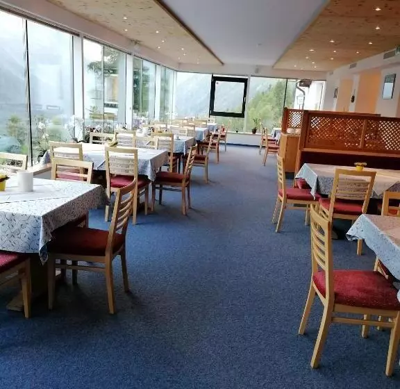 Majatalo Alpengasthof Sonneck