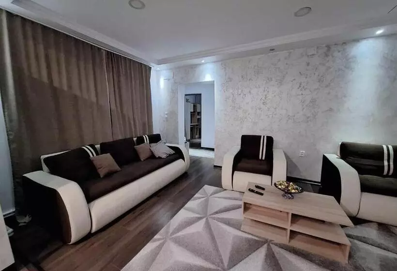 Majatalo Dominic House