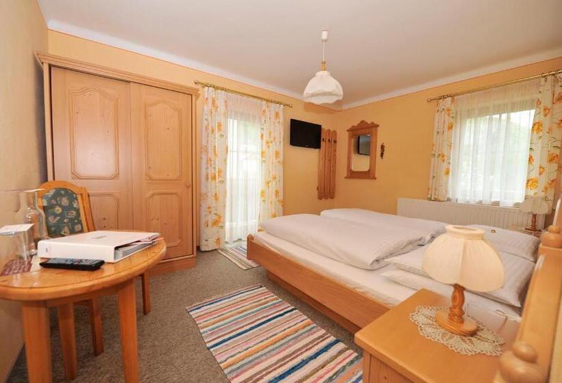 פנסיון Gästehaus Macheiner