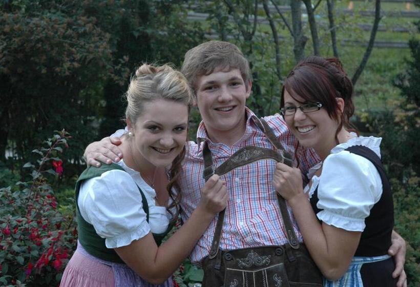 פנסיון Gästehaus Macheiner