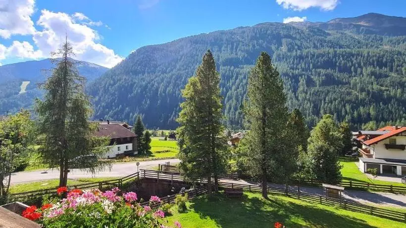 Majatalo Haus Becken