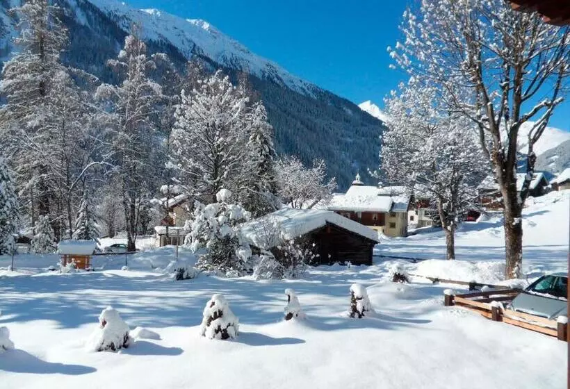 Majatalo Haus Becken