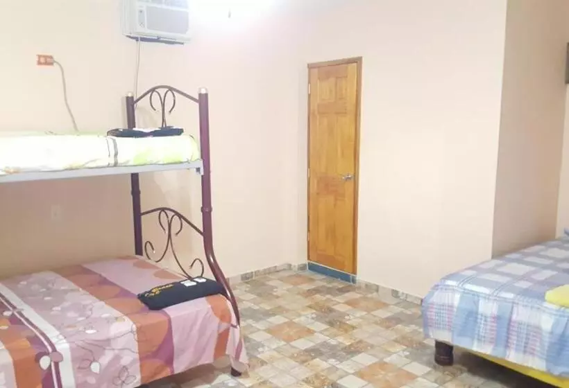 پانسیون Hostal Centro Turístico San Mateo