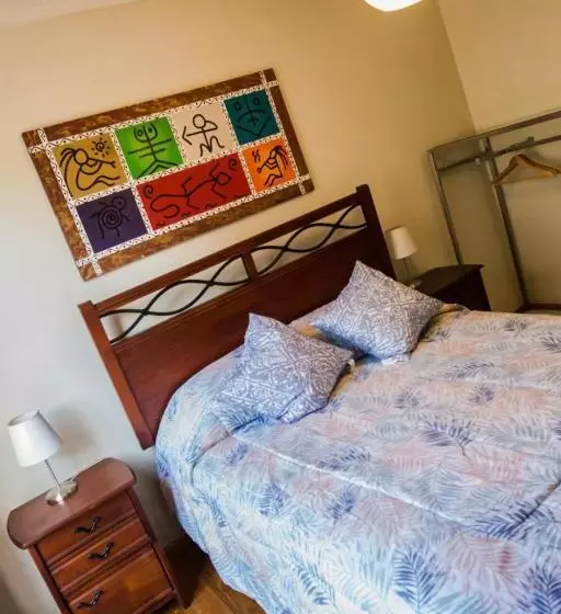 پانسیون Hostal Mito