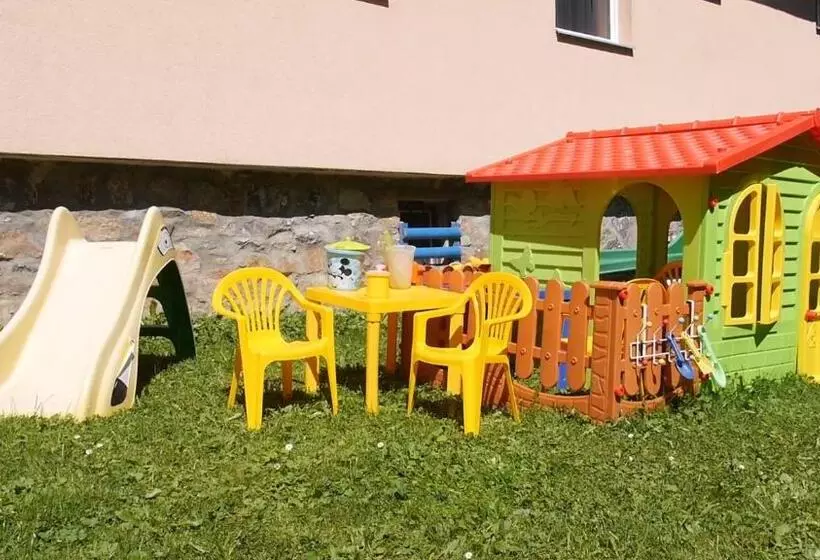 Majatalo Penzión U Marsa