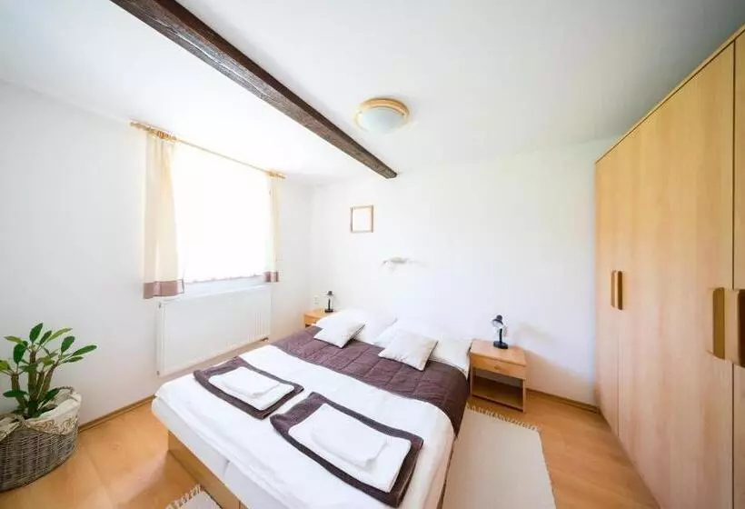 Majatalo Penzión U Marsa