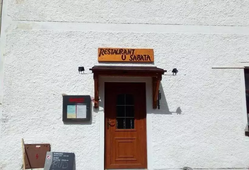 Majatalo Penzion Vozzýk