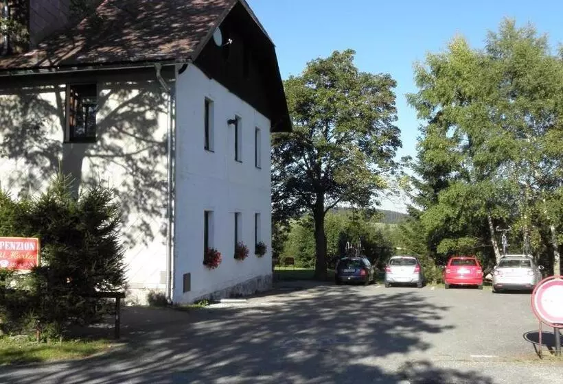 Majatalo Penzion Vozzýk