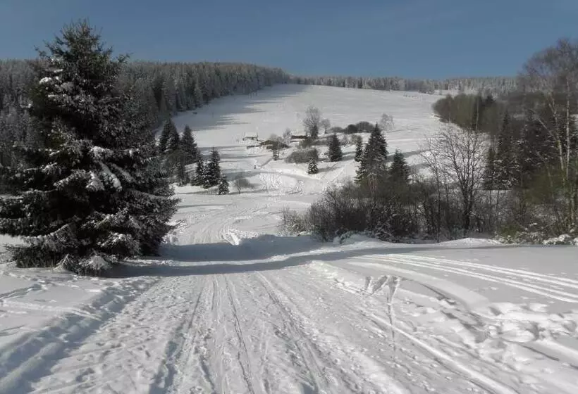 Majatalo Penzion Vozzýk