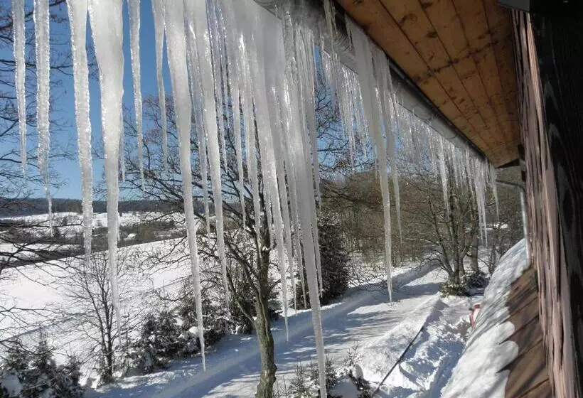 Majatalo Penzion Vozzýk