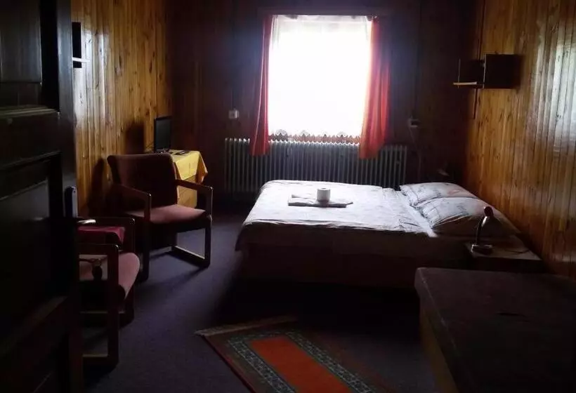 Majatalo Penzion Vozzýk