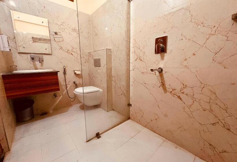 Sitara Hotels & Resorts   A Lavish & Luxury Stay