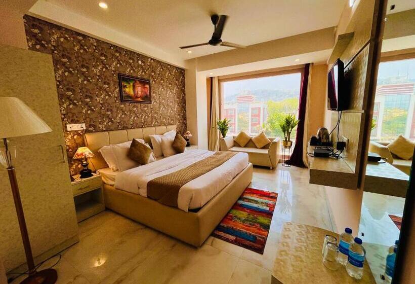 Sitara Hotels & Resorts   A Lavish & Luxury Stay