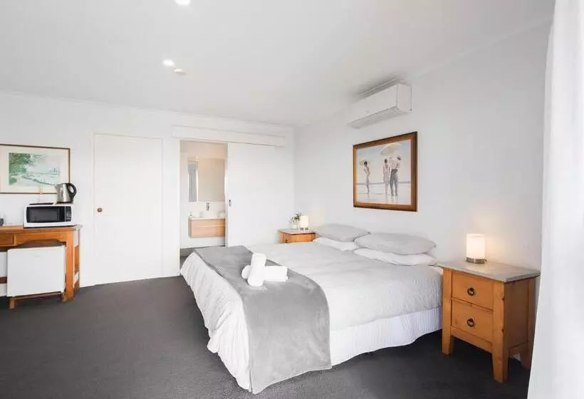 Retkeilymaja Ananda 1  Bliss By The Sea