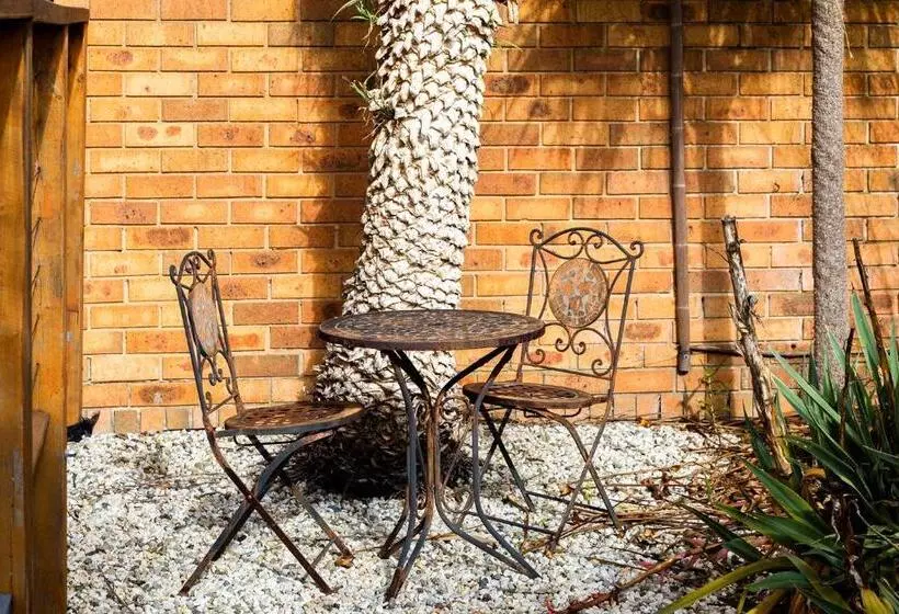 Retkeilymaja Ananda 1  Bliss By The Sea