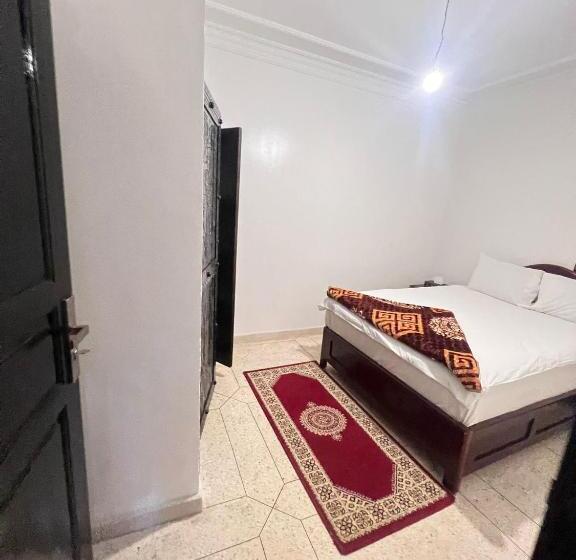 Общежитие Dinosaur Anza Surf House