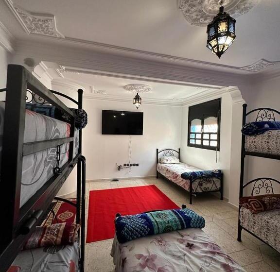 Общежитие Dinosaur Anza Surf House