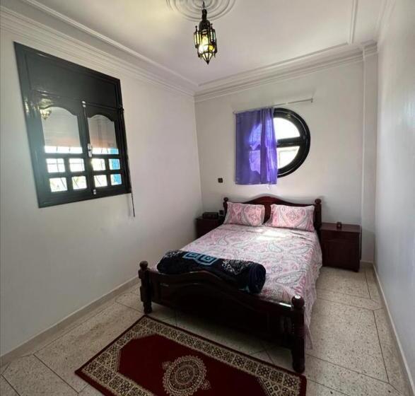 Общежитие Dinosaur Anza Surf House