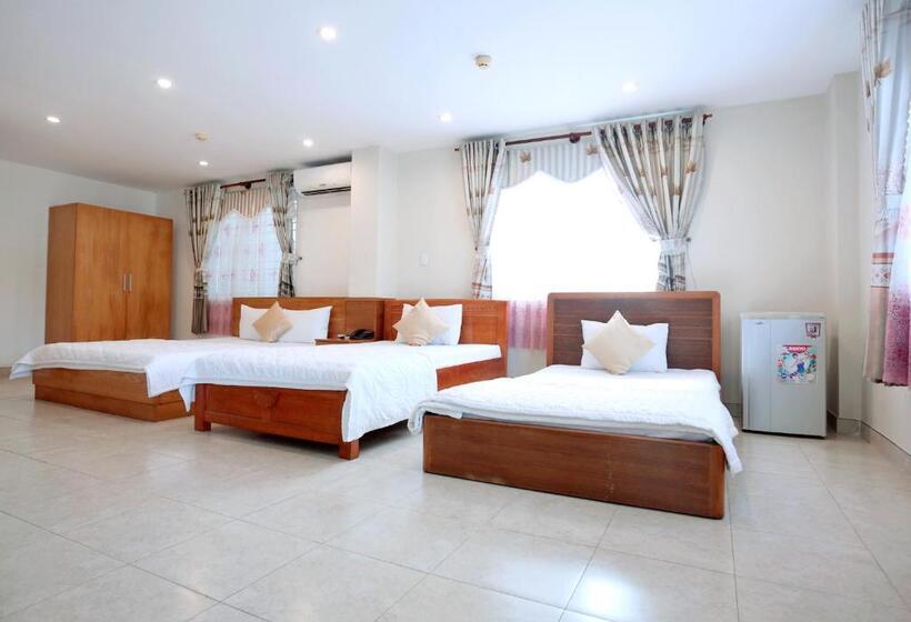 Amis Hotel Trung Tâm Gần Biển