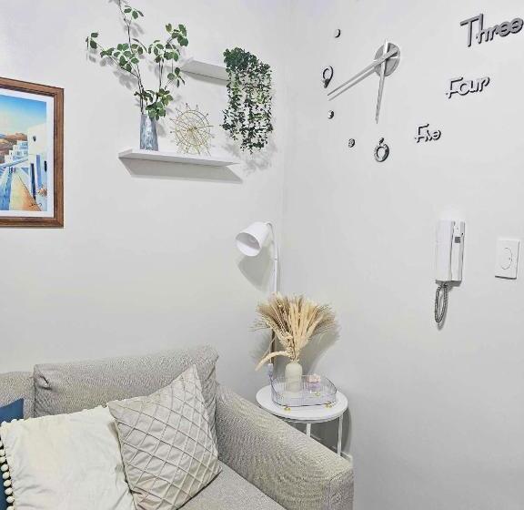 Austria Suites At Air Residences