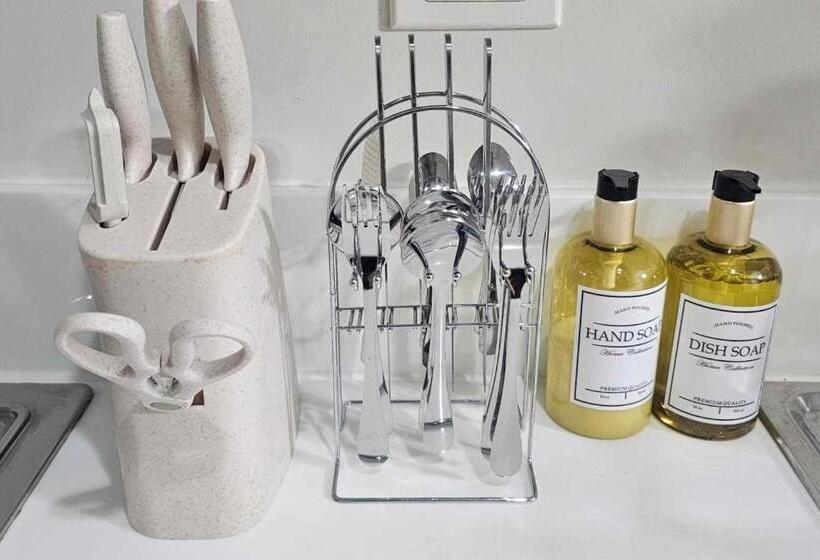 Austria Suites At Air Residences