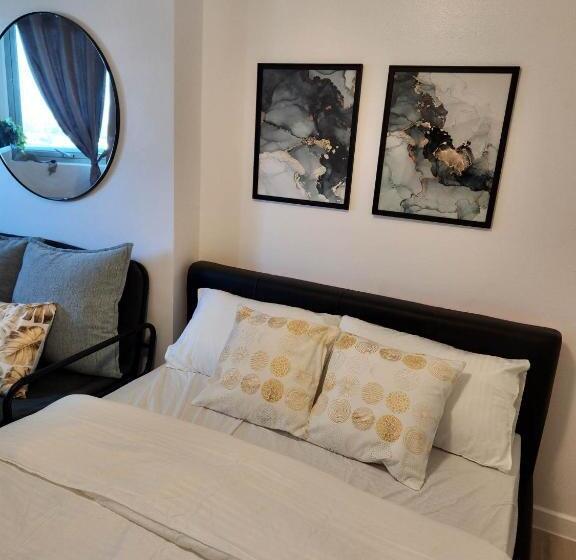 Bed & Breakfast Black And Sexy Studio In Azure