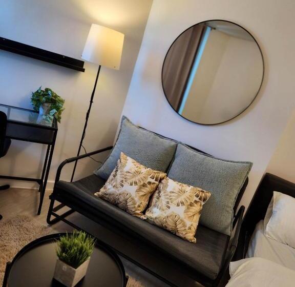 Bed & Breakfast Black And Sexy Studio In Azure