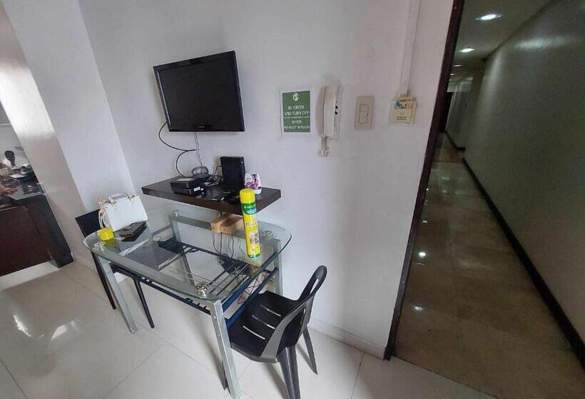 Hotel 60 Percent Off Deluxe Ocean View Rooms Free Pool And Free Sauna Access Included Perfect Location Nea