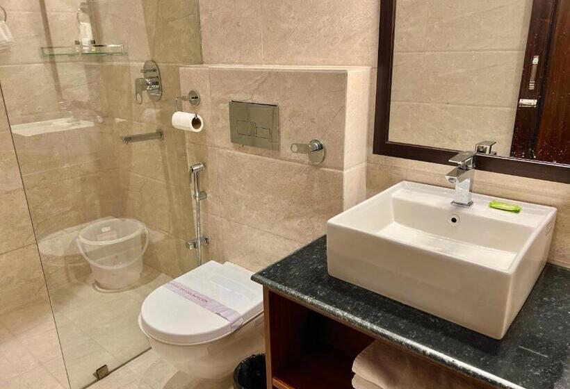 فندق Divine By The Lake Hill