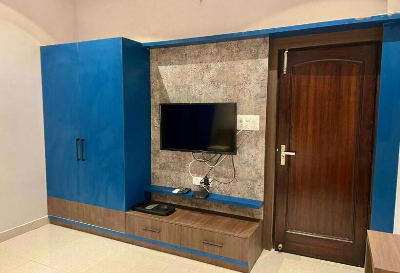 فندق Divine By The Lake Hill